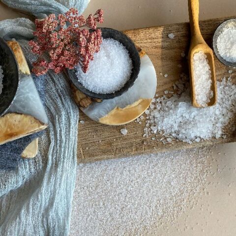 Είναι το λίγο αλάτι εξίσου επικίνδυνο με το πολύ; - Ειδικοί εξηγούν τι πρέπει να προσέχουμε