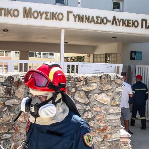 Έσβησε η φωτιά που ξέσπασε στη σκεπή του Μουσικού Σχολείου της Παλλήνης 