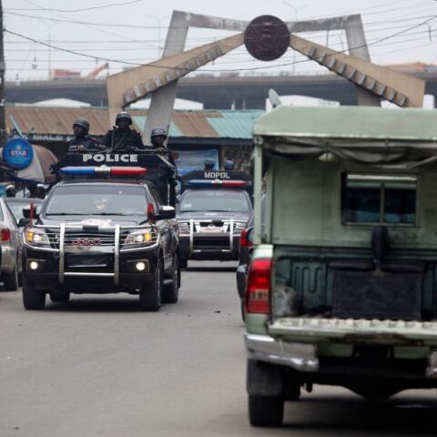Όχλος σκότωσε με πυρπόληση γυναίκα στη Νιγηρία για φερόμενη βλασφημία - Η αστυνομία μιλά για «δικαιοσύνη της ζούγκλας» και ξεκινά έρευνα.