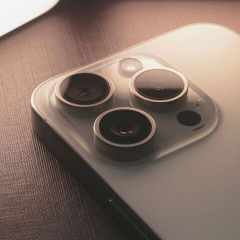 Ένα απροσδόκητο χαρακτηριστικό στην εφαρμογή ξυπνητηριού του iPhone προκάλεσε φρενίτιδα στα social media, με χρήστες να τρέχουν να το δοκιμάσουν.