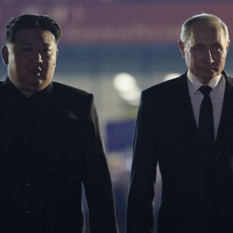 Explainer: Γιατί είναι στην Κίνα ο Πούτιν και ο Κιμ Γιονγκ Ουν και τι είναι ο «άξονας της αναταραχής»;