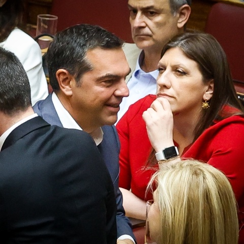 Ζωή Κωνσταντοπούλου και Αλέξης Τσίπρας στα έδρανα της Βουλής