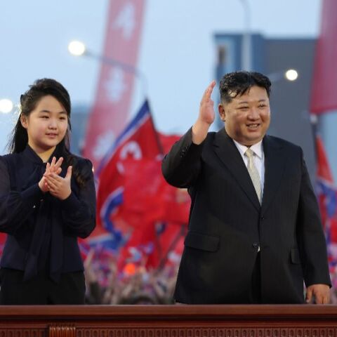 Explainer: Ποια είναι η Κιμ Τζου Ε, η κόρη του Κιμ Γιονγκ Ουν που θεωρείται πιθανή διάδοχός του στη Βόρεια Κορέα