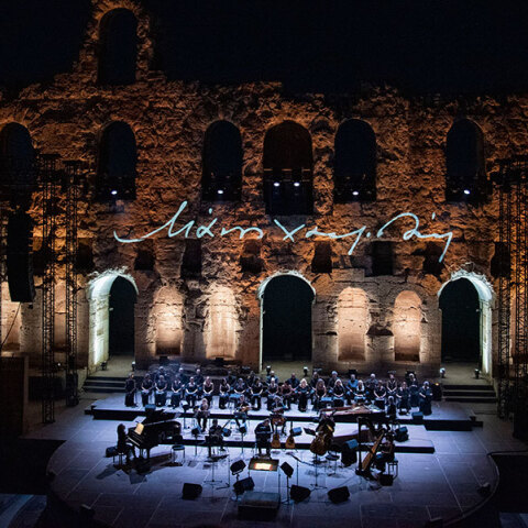 Μάνος Χατζιδάκις: Η «μαγική» βραδιά στο Ηρώδειο για τον σπουδαίο συνθέτη