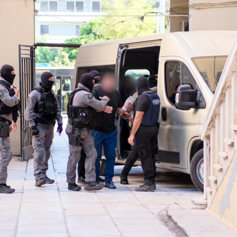 Ελεύθερος ο αστυνομικός που συνελήφθη για τη «μαφία της Κρήτης»