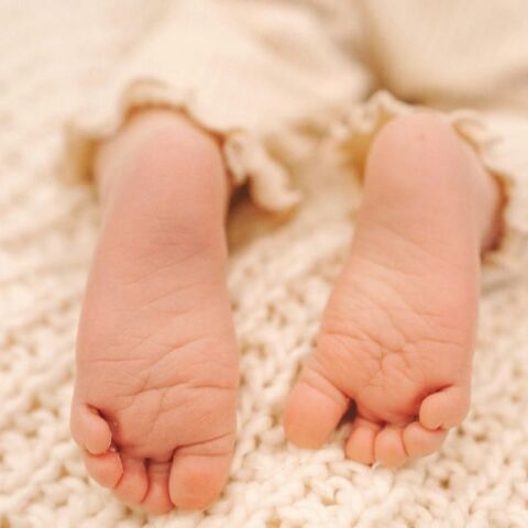 Θεσσαλονίκη: Οδηγός εντόπισε μωρό να μπουσουλάει στο δρόμο - Συνελήφθησαν οι γονείς του