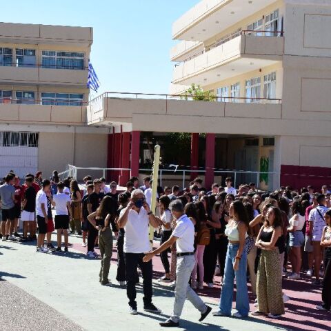 Αντίστροφη μέτρηση για το άνοιγμα των σχολείων - Πότε θα χτυπήσει το πρώτο κουδούνι της χρονιάς