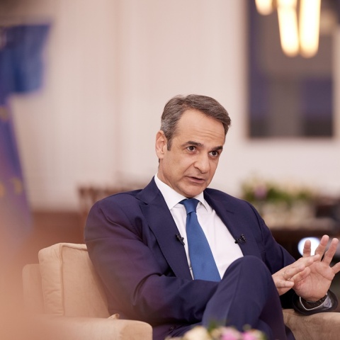 Ο Κυριάκος Μητσοτάκης ανεβαίνει στο βήμα της ΔΕΘ με εξαγγελίες για το 2026 και μεταρρυθμίσεις σε βάθος τετραετίας