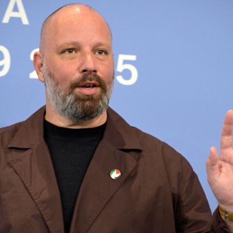 Ο Γιώργος Λάνθιμος και 1.200 καλλιτέχνες δεσμεύονται να μην συνεργαστούν με ισραηλινά φεστιβάλ που θεωρούν «συνένοχα σε εγκλήματα πολέμου».