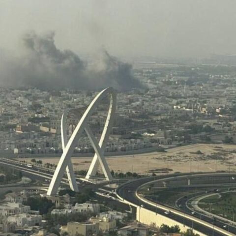 Ισχυρές εκρήξεις συγκλόνισαν τη Ντόχα του Κατάρ, με αναφορές για απόπειρα δολοφονίας στελεχών της Χαμάς στην περιοχή Κατάρα.