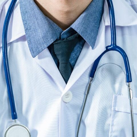 Ποινική δίωξη για δωροληψία στον διευθυντή της καρδιοχειρουργικής του Ιπποκράτειου με το φακελάκι