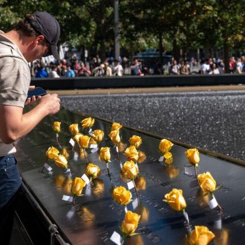 11η Σεπτεμβρίου 2001: Το «συναρπαστικό θέαμα» για μερικούς διανοουμένους
