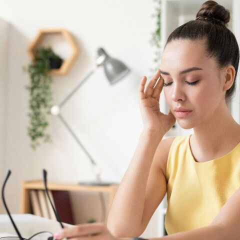 Περίπου 1.000.000 Έλληνες ενήλικοι ζουν με ημικρανία