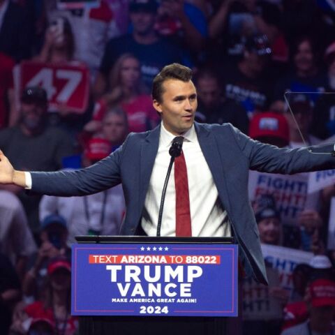 Τσάρλι Κερκ: Η δολοφονία που θα στοιχειώσει την Αμερική