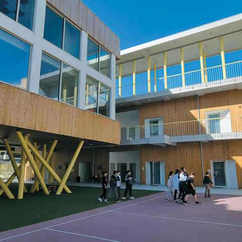 Σχολή Χατζήβεη