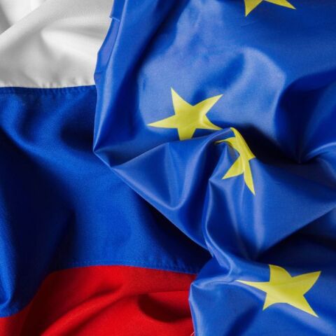 Η Ευρωπαϊκή Ένωση αποφάσισε ομόφωνα να παρατείνει τις κυρώσεις της κατά της Ρωσίας - Αφορούν πάγωμα περιουσιακών στοιχείων και ταξιδιωτικές απαγορεύσεις.