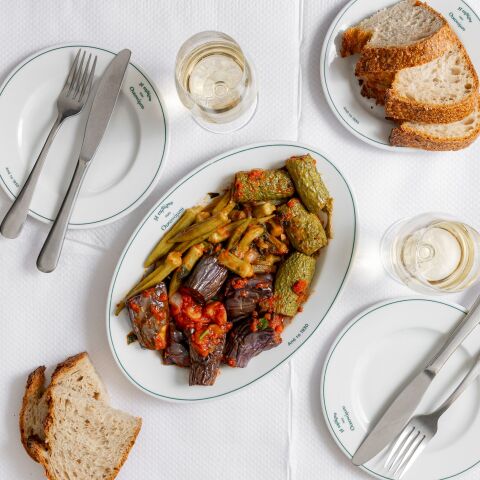 5 στέκια για να φας λαδερά και να τα ευχαριστηθείς