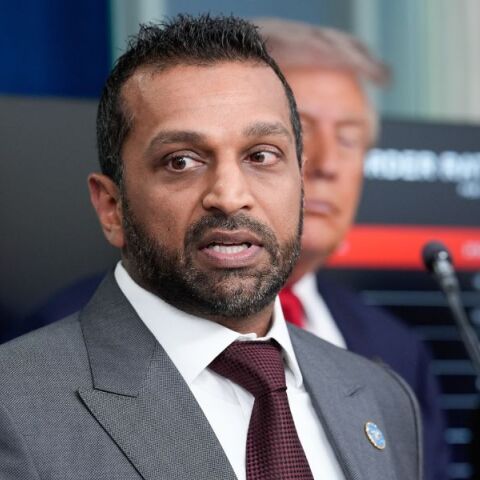 Ο Κας Πατέλ δέχεται σφοδρή κριτική από την άκρα δεξιά για τη διαχείριση της δολοφονίας του Τσάρλι Κερκ και την αναφορά του στη Βαλχάλα.