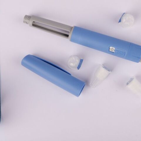 Εμπειρογνώμονες υγείας προειδοποιούν για φάρμακα αδυνατίσματος που δεν έχουν εγκριθεί για ανθρώπινη χρήση, αλλά πωλούνται παράνομα στα social media 