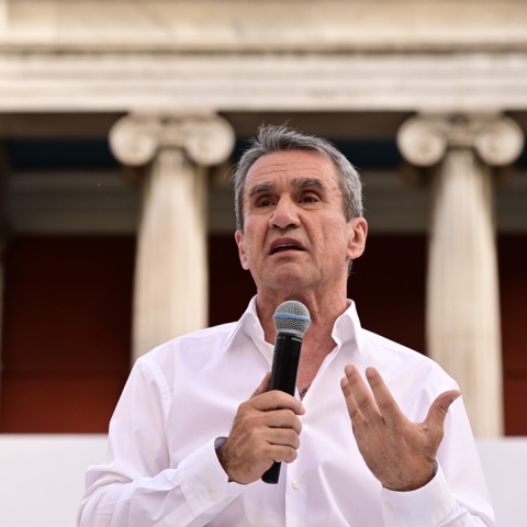 Ο Ανδρέας Λοβέρδος προσχώρησε στη Νέα Δημοκρατία