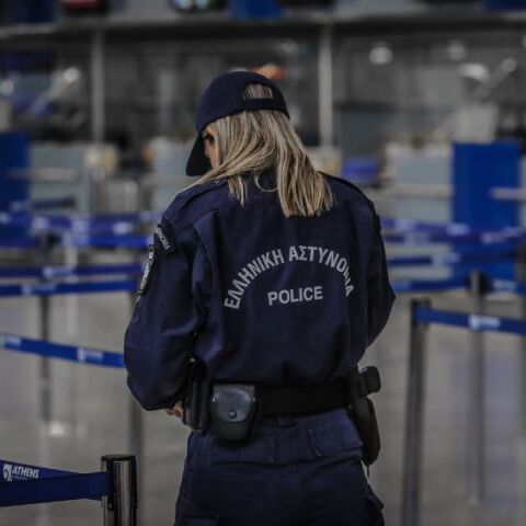 Σύλληψη στο αεροδρόμιο Ελ. Βενιζέλος με 8 κιλά καθαρής ηρωίνης - Ήταν κρυμμένη σε 35 συσκευασίες στη βαλίτσα 30χρονου μέλους διεθνούς σπείρας