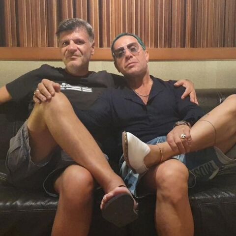 Ο Γιώργος Μαζωνάκης επιστρέφει δυναμικά με ζωντανή εμφάνιση στην «Ταράτσα του Φοίβου» στο Άλσος, δίπλα στον Φοίβο Δεληβοριά και τη Χριστίνα Σαμαρά.