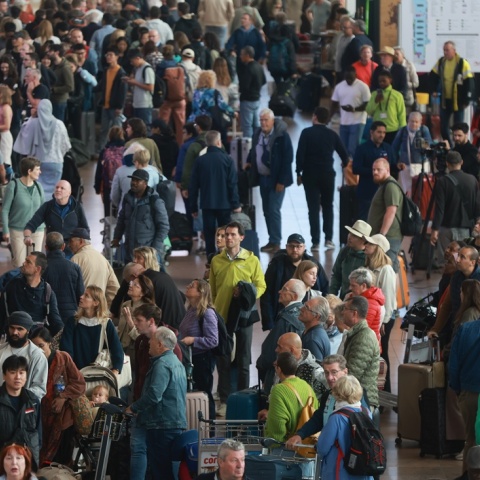 Πολίτες στο αεροδρόμιο των Βρυξελλών