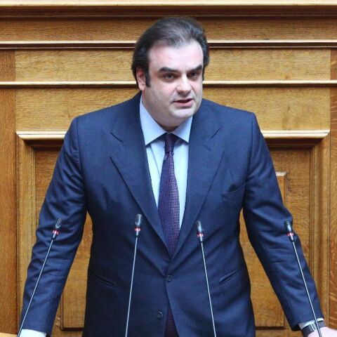 Πιερρακάκης: Ένα δισ. ευρώ στους λογαριασμούς των δημοσίων υπαλλήλων το 2026