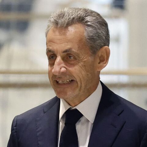 Ο πρώην Γάλλος πρόεδρος Νικολά Σαρκοζί καταδικάστηκε σε πέντε χρόνια φυλάκιση, σύμφωνα με πληροφορίες γαλλικών μέσων ενημέρωσης.