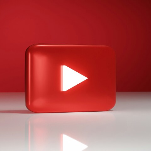 Πώς τα αμερικανικά κανάλια στο YouTube απειλούν την κουλτούρα του Ηνωμένου Βασιλείου