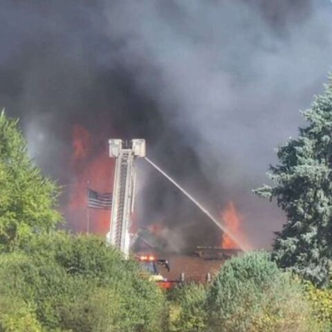 Συναγερμός στο Μίσιγκαν: Πυροβολισμοί και πυρκαγιά σε εκκλησία με πολλά θύματα - Νεκρός ο δράστης