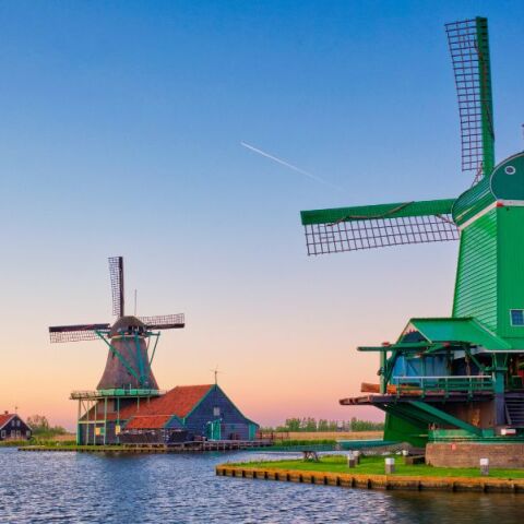 Ολλανδία: Το ιστορικό χωριό Ζaanse Schans θα χρεώνει 17,50€ είσοδο σε τουρίστες για να περιοριστεί ο υπερτουρισμός - Έντονες αντιδράσεις από εμπόρους.