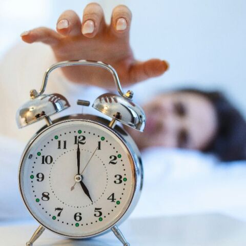 Αλλαγή ώρας 2025: Πότε θα γυρίσουμε τα ρολόγια μας μια ώρα πίσω