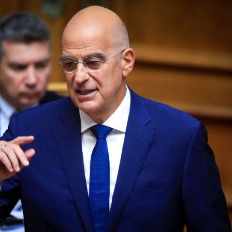 Ο Νίκος Δένδιας τόνισε στη Βουλή πως κανείς δεν μπορεί να στερήσει από τον Πάνο Ρούτσι το δικαίωμα να ερευνήσει τον θάνατο του παιδιού του.