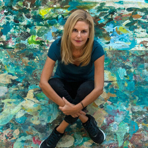 Μαρία Φιλοπούλου: Ζωγραφίζοντας την Ελευθερία, μέσα απ' το νερό και το φως 