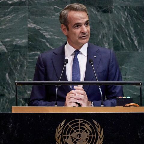 Ο πρωθυπουργός Κυριάκος Μητσοτάκης χαιρέτισε τη δήλωση της Χαμάς, ζητώντας άμεση απελευθέρωση ομήρων και τερματισμό των εχθροπραξιών στη Γάζα.