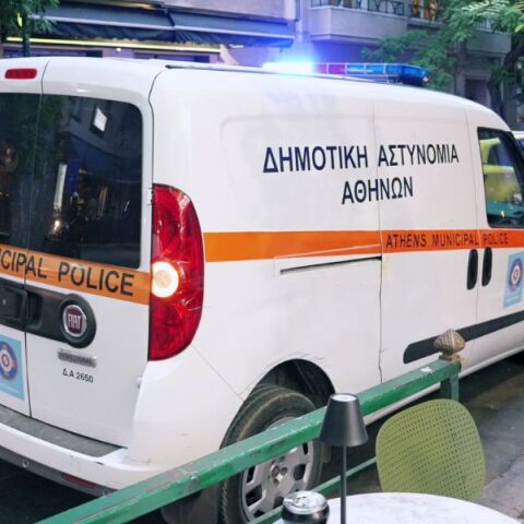 Δήμος Αθηναίων: 11 νέες σφραγίσεις καταστημάτων για υπέρβαση κοινοχρήστου χώρου - Συνολικά πάνω από 130 σφραγίσεις από την αρχή του έτους.