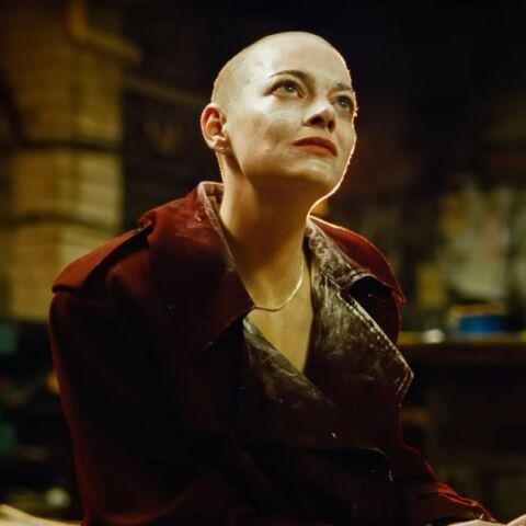 Bugonia: Η μαύρη κωμωδία επιστημονικής φαντασίας του Γιώργου Λάνθιμου με την Έμα Στόουν και τον Τζέσι Πλέμονς αποκαλύπτεται σε νέο τρέιλερ.