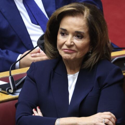 Ντόρα Μπακογιάννη για παραίτηση Τσίπρα: Οι φουκαράδες οι αριστεροί ελπίζουν να βρουν ξανά έναν αρχηγό