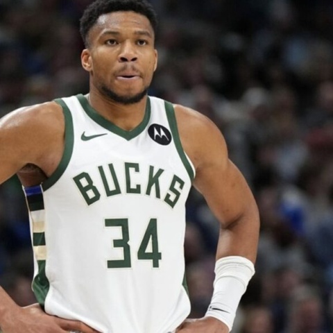 Γιάννης Αντετοκούνμπο