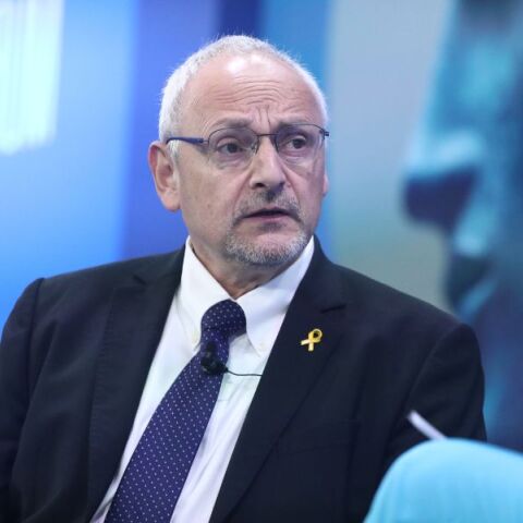 Ο Ισραηλινός πρέσβης Νόαμ Κατς χαιρετίζει την απελευθέρωση των ομήρων της Χαμάς και εύχεται η στιγμή αυτή να σηματοδοτήσει μια πιο ελπιδοφόρα εποχή