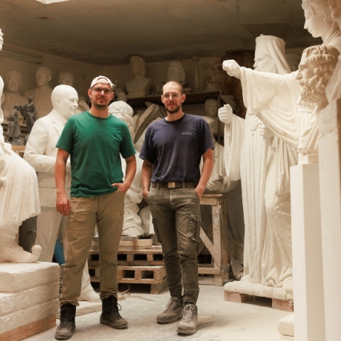 Μαρμαρογλύπτες