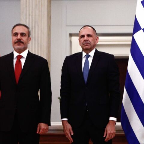 Αυστηρή απάντηση του Γιώργου Γεραπετρίτη στον Χακάν Φιντάν για το πρόγραμμα SAFE: «Υποδείξεις και μομφές δεν είναι αποδεκτές»