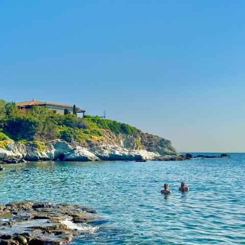 Αθηναϊκή Ριβιέρα: 1 στους 4 επενδυτές είναι κάτω των 40 ετών