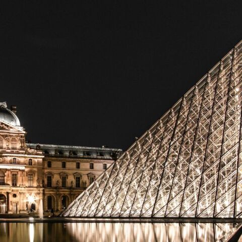 Δέκα ταινίες και μια σειρά που θα σου θυμίσουν τη ληστεία στο Λούβρο