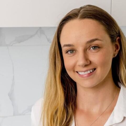 Η διατροφολόγος και influencer Στέισι Γουόρνεκε από τη Μελβούρνη πέθανε μετά από σπάνια επιπλοκή στη διάρκεια τοκετού στο σπίτι