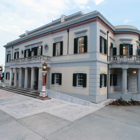 Έπαυλη στο Μον Ρεπό