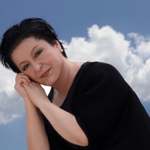 Σόνια Θεοδωρίδου: Το «Mujeres» είναι μια κραυγή δύναμης και υπενθύμισης για τις γυναίκες