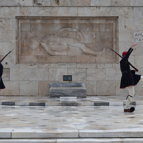 Μνημείο Αγνώστου Στρατιώτη: Ο λαός έχει πάντα δίκιο;