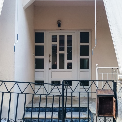 Το σπίτι όπου έγινε η δολοφονία στα Τρίκαλα